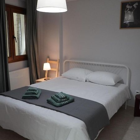 Modern Apartment In Οld Τown 塞萨洛尼基 外观 照片