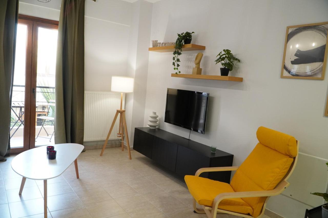 Modern Apartment In Οld Τown 塞萨洛尼基 外观 照片