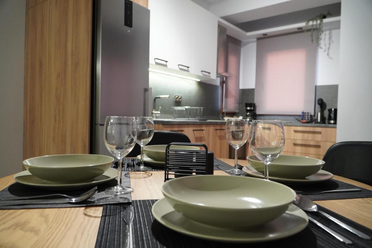 Modern Apartment In Οld Τown 塞萨洛尼基 外观 照片